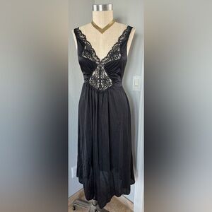 Vintage Nightgown Lace Slip Negligee in Black Medium